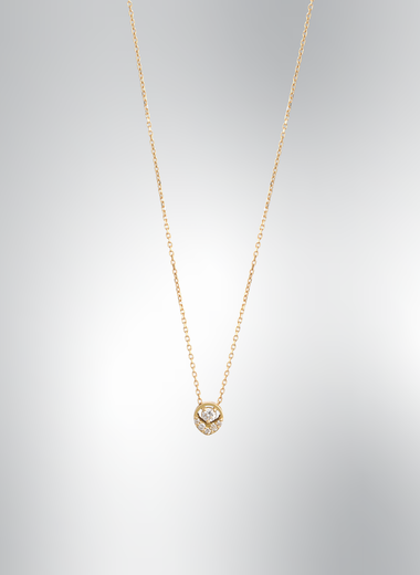 Single Diamond Motif Pendant